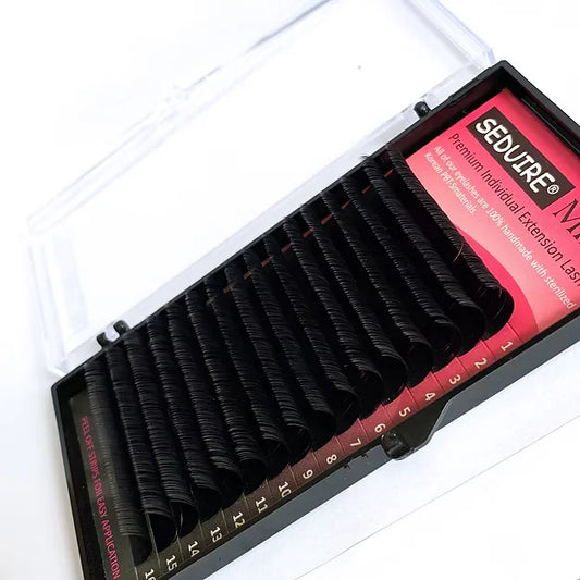 16 Lines Semi Permanent Classic Lash Extensions