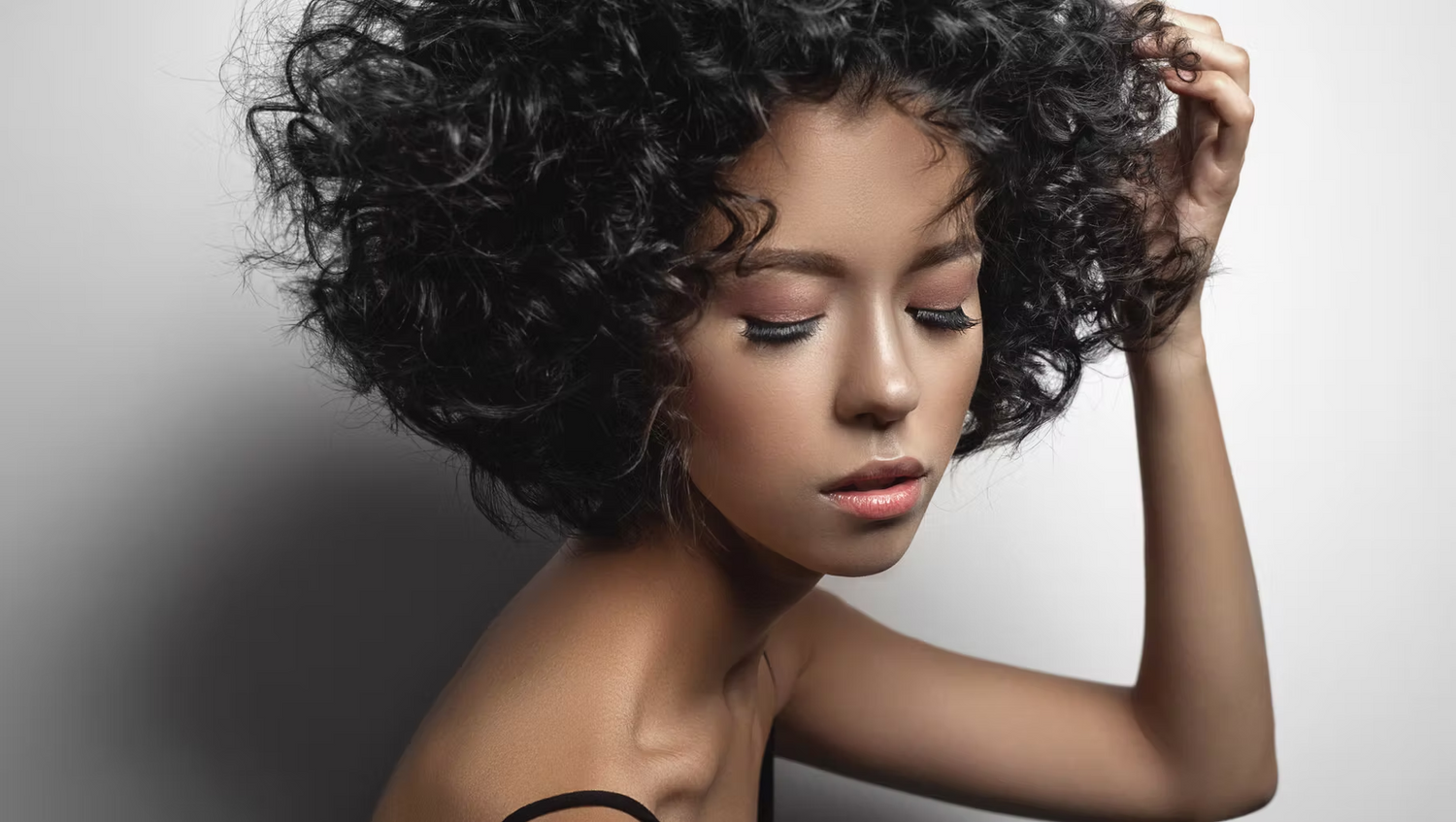 Flare Knotted Lashes